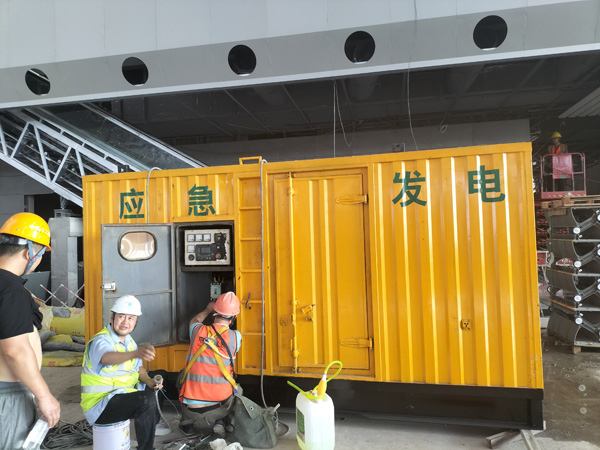 双江怎样判断空气滤清器是否需要更换？